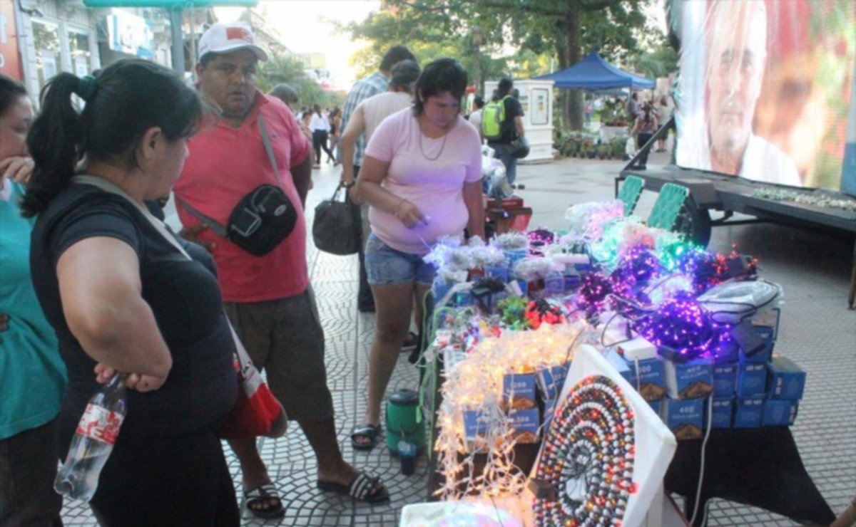 “El vendedor ambulante debe buscar un lugar fijo y no competir con el que  paga más impuestos” | El Litoral