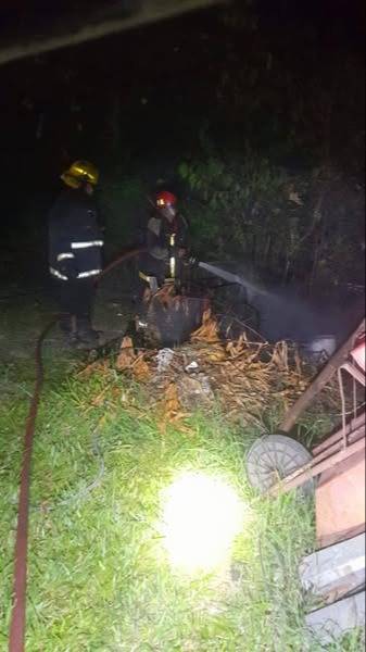 Bomberos comenzaron el 2025 con arduo trabajo: apagaron incendios y ayudaron a vecinos