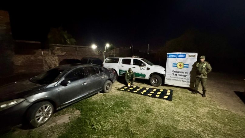Con millonaria carga de cocaína se dirigía a Corrientes y chocó a gendarmes en un control- Con millonaria carga de cocaína se dirigía a Corrientes y chocó a gendarmes en un control