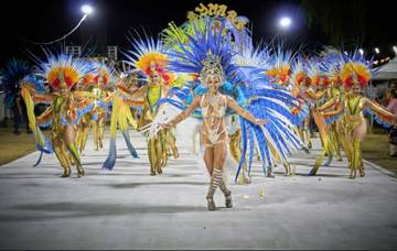 Las tres comparsas que llegan a Corrientes para disputar el título del Carnaval provincial