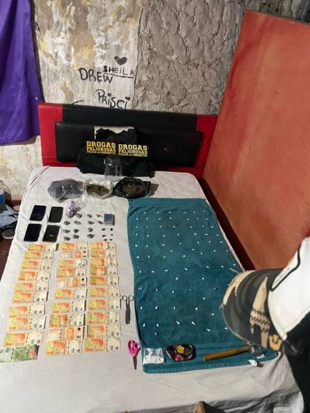 1740702260268 CAYÓ UN DOCENTE ACUSADO DE DISTRIBUÍR DROGA A LOS ALUMNOS EN CORRIENTES