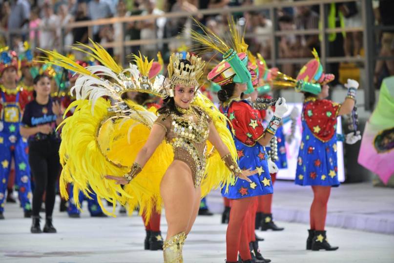 Carnaval de Corrientes: multitud y localidades agotadas en el Nolo Alías