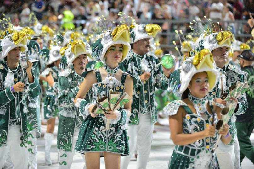 Carnaval de Corrientes: multitud y localidades agotadas en el Nolo Alías