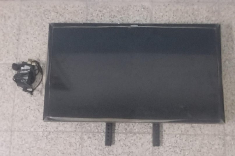 Un joven golpeó a su propia madre y le robó un televisor de 42 pulgadas