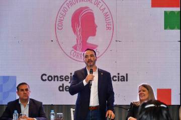 Valdés abrió el Encuentro de Áreas Mujer de Corrientes