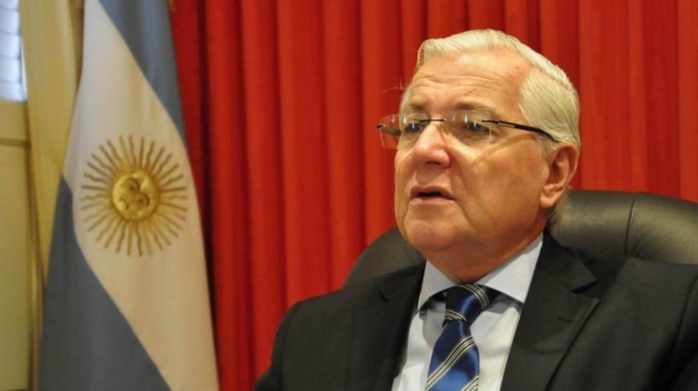 Picture of Carlos Soto Dávila