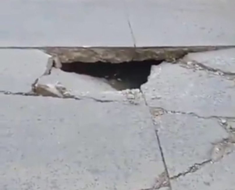 Se hundió nuevamente una calle capitalina y quedó cortado el tránsito - Se hundió nuevamente una calle capitalina y quedó cortado el tránsito