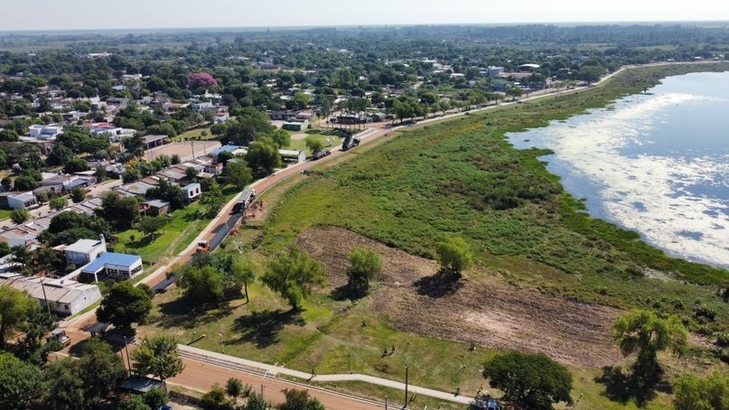 Histórica obra en Saladas: comenzó la pavimentación del Paseo Costero 