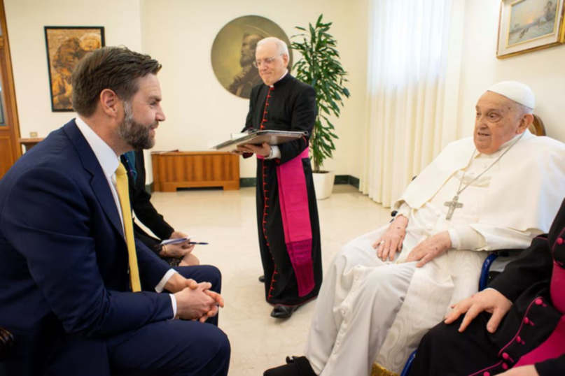 El Papa Francisco estuvo presente durante la misa de Pascuas- El Papa Francisco estuvo presente durante la misa de Pascuas