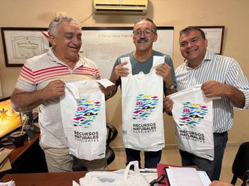 Campaña “Río limpio” en evento clave de pesca en Corrientes