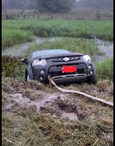 Intendente correntino involucrado en un choque en plena lluvia