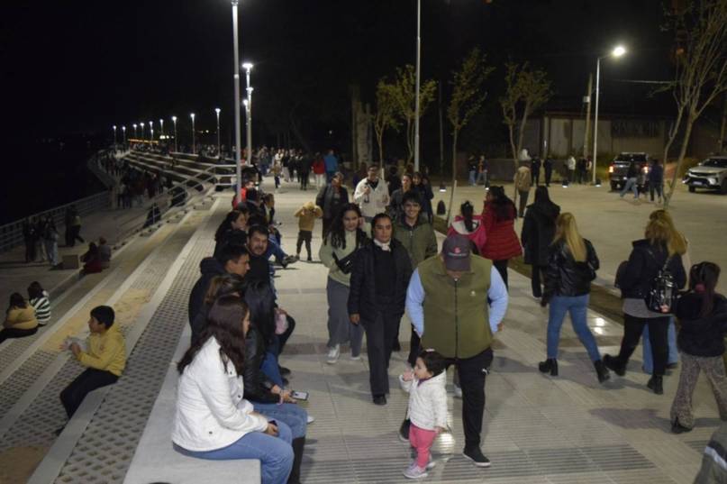 Juan Pablo Valdés inauguró la nueva costanera de Goya con una inversión millonaria