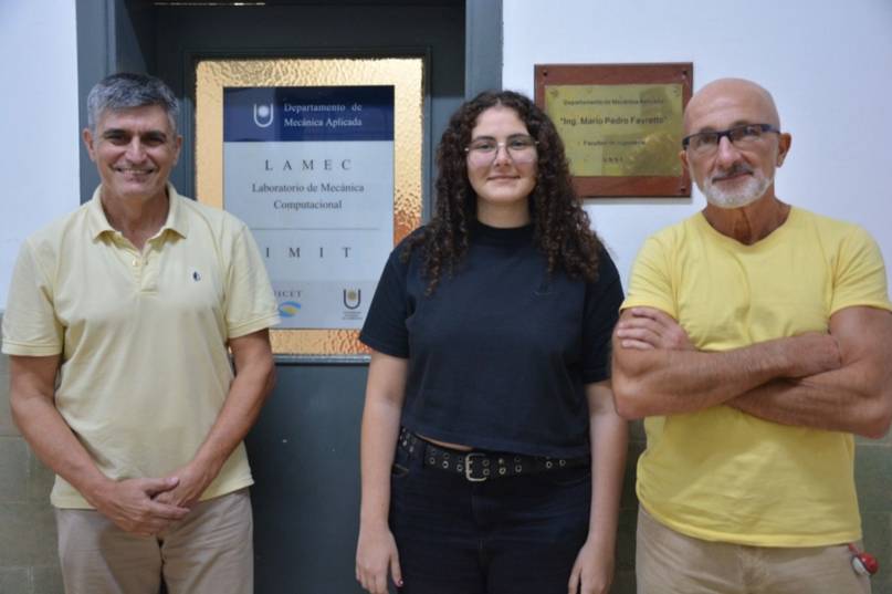 El Dr. Ing. Pablo Beneyto, la becaria Amira Salomé Chain y el Dr. Ing. Héctor Ariel Di Rado, integrantes del proyecto.