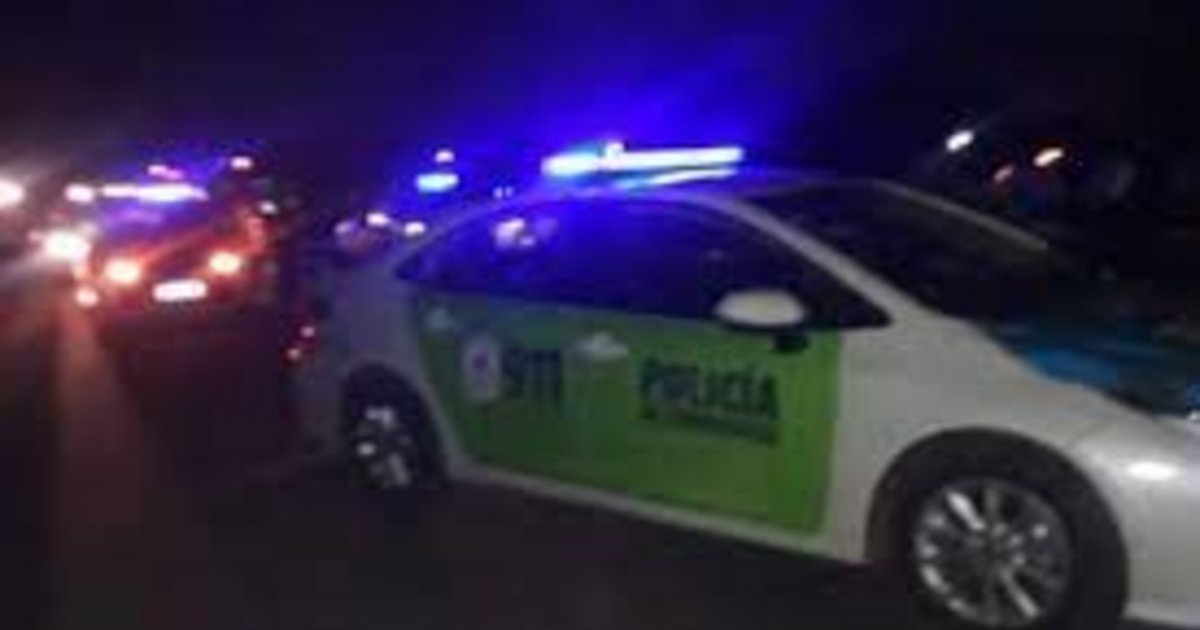 Un hombre fue demorado por conducir ebrio y causar disturbios en la vía ...