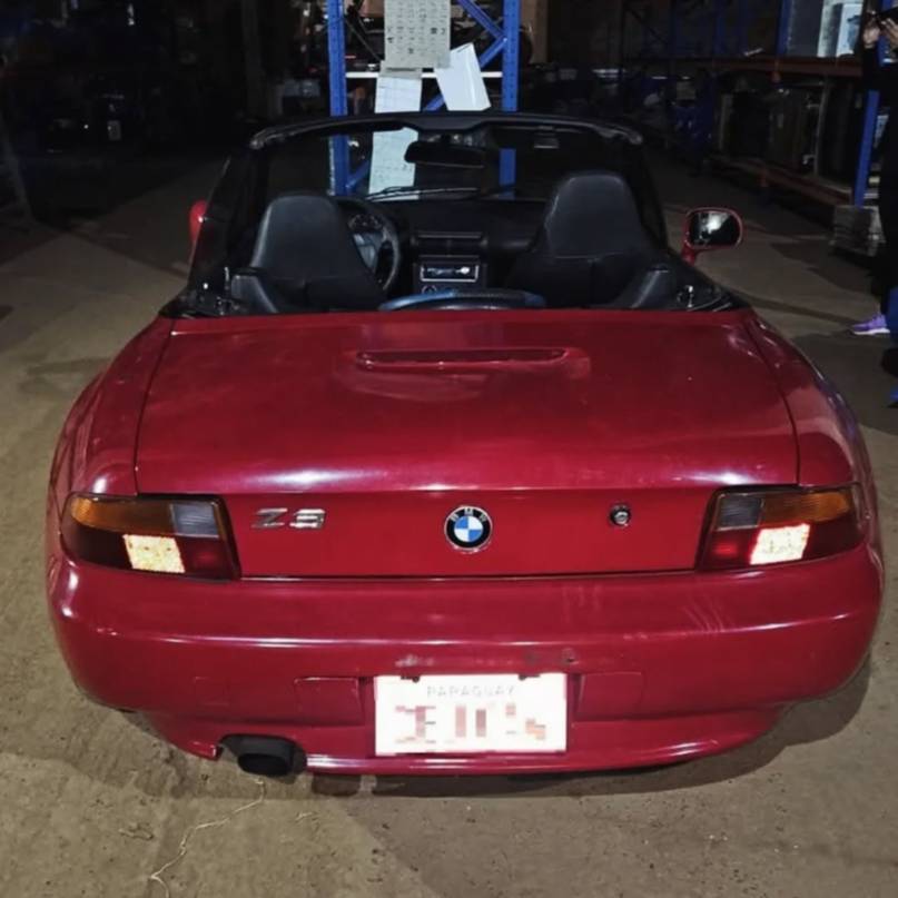 Corrientes: hallaron un BMW que iba oculto en un camión de mudanza - Corrientes: hallaron un BMW que iba oculto en un camión de mudanza