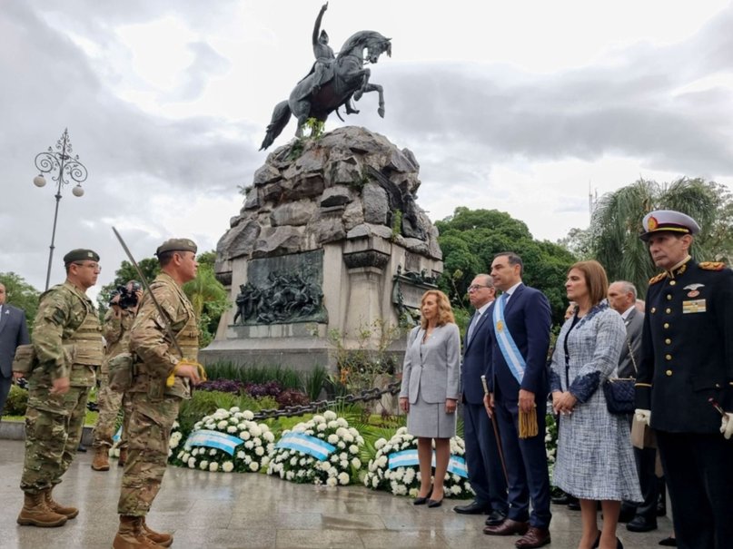 Valdés instó a “seguir construyendo nuestra patria chica, desarrollando Corrientes"