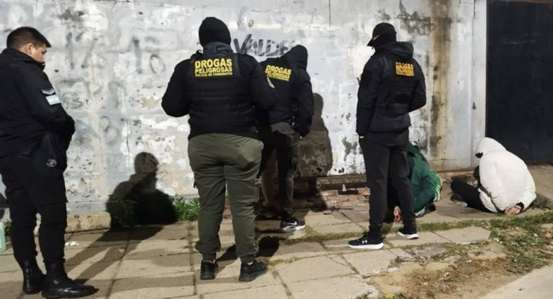 Corrrientes: detuvieron a cuatro personas por transportar cocaína con una niña de 4 años 