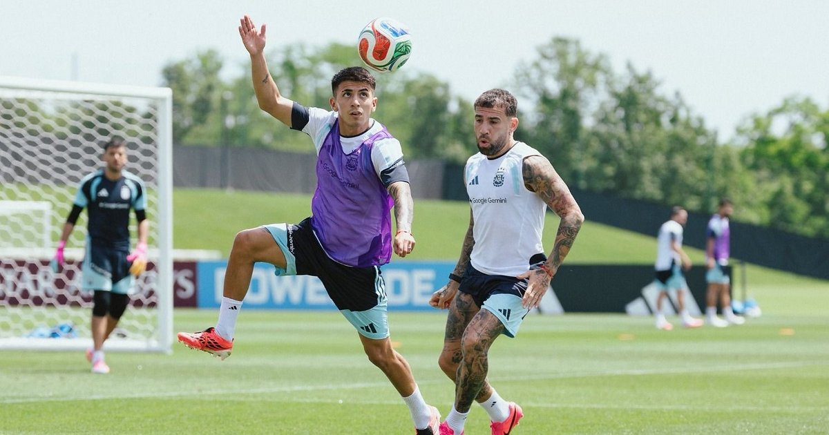 Scaloni tiene a todo el plantel a disposición y analiza variantes