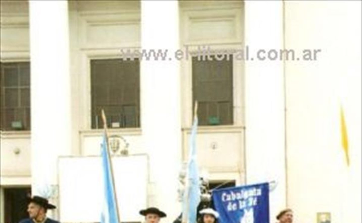 La “Cabalgata de la Fe” inicia su peregrinación hacia la Basílica de Itatí  | El Litoral