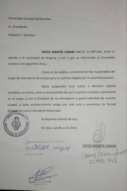 Caram presentó su renuncia como intendente de Mercedes