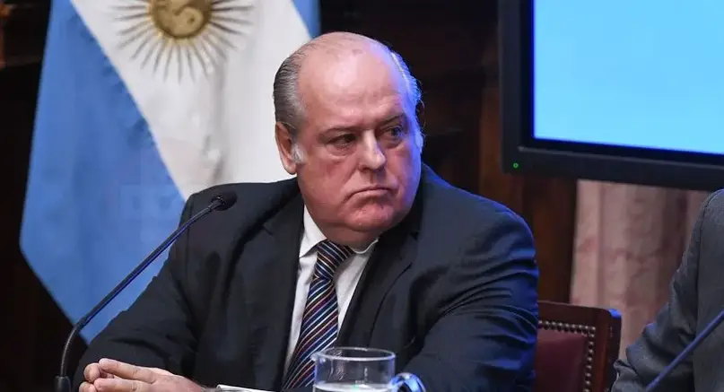 El Dr. Gustavo Fresneda el es Juez Federal a cargo de la causa