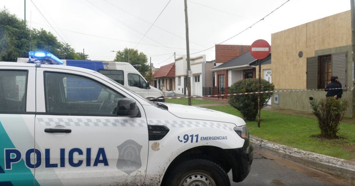 Mataron a una mujer que trató de defender a su hijo en una entradera