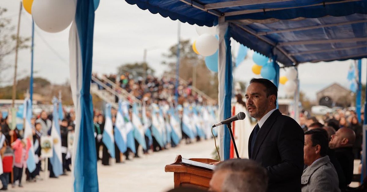 Mercedes: Juan Pablo Valdés anunció que la Provincia finalizará más de 50 viviendas paralizadas