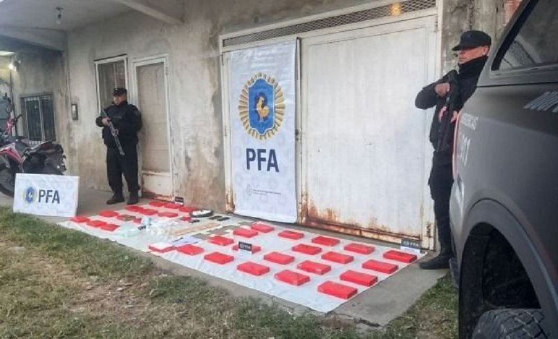 Corrientes: separan a una oficial subayudante vinculada a una banda narco- Corrientes: separan a una oficial subayudante vinculada a una banda narco