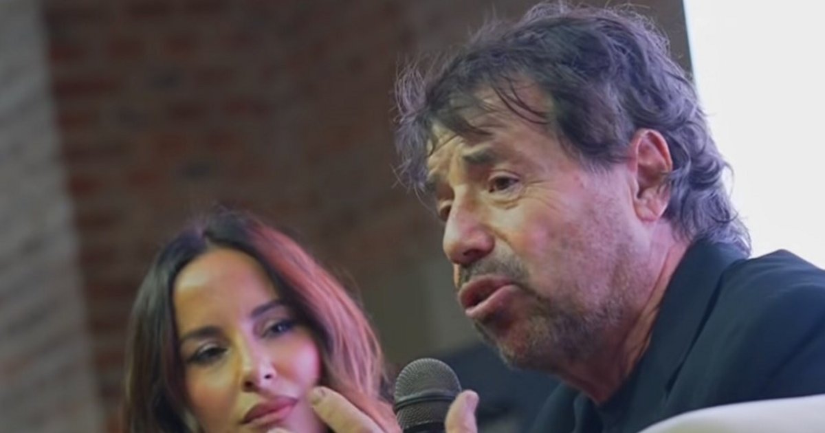 Ricky Sarkany presentó su libro en Corrientes y recordó su alianza con Lionel Messi