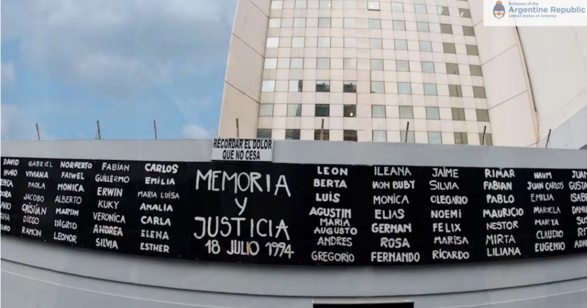 A 32 años del atentado a la AMIA: cómo avanza la Justicia sobre el juicio en ausencia