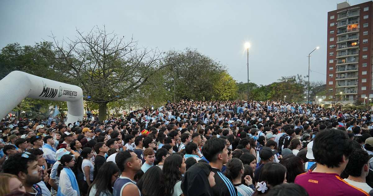 El Fan Fest de la Muni cerró con una multitud alentando a la Selección | El Litoral