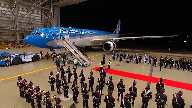 La selección Argentina llegó al país - La selección Argentina llegó al país