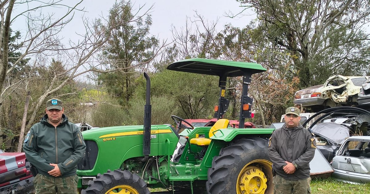 Robaron un tractor y fue recuperado a las pocas horas en Corrientes | El Litoral