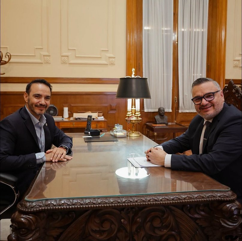 Valdés coordinó acciones preventivas con intendentes por la creciente del río Uruguay- Valdés coordinó acciones preventivas con intendentes por la creciente del río Uruguay