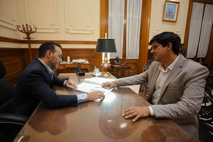 Valdés coordinó acciones preventivas con intendentes por la creciente del río Uruguay- Valdés coordinó acciones preventivas con intendentes por la creciente del río Uruguay