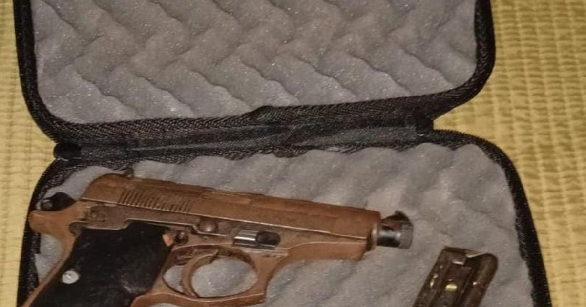 Por un robo en Corrientes secuestraron arma de fuego y teléfonos y detuvieron a un joven