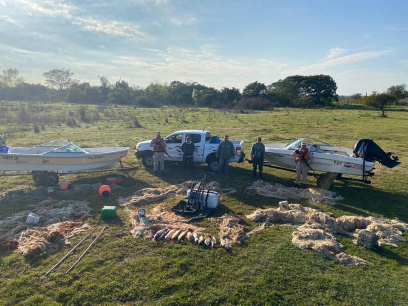 Bella Vista: secuestraron armas, redes ilegales y elementos de pesca furtiva