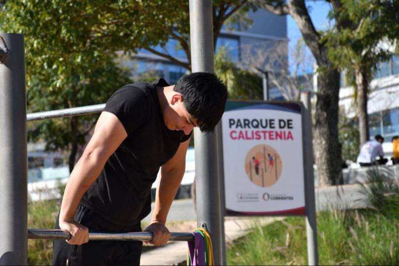 Playa Arazaty: la municipalidad ofrece clases gratuitas de Calistenia 