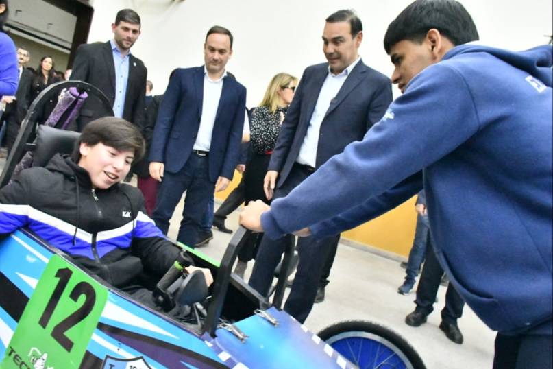 Goya: Valdés inauguró la nueva sede de la Escuela Técnica en el ex predio de Massalin- Goya: Valdés inauguró la nueva sede de la Escuela Técnica en el ex predio de Massalin