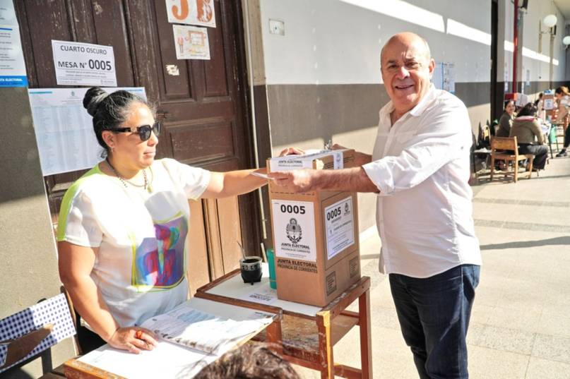 Candidato Gustavo Canteros