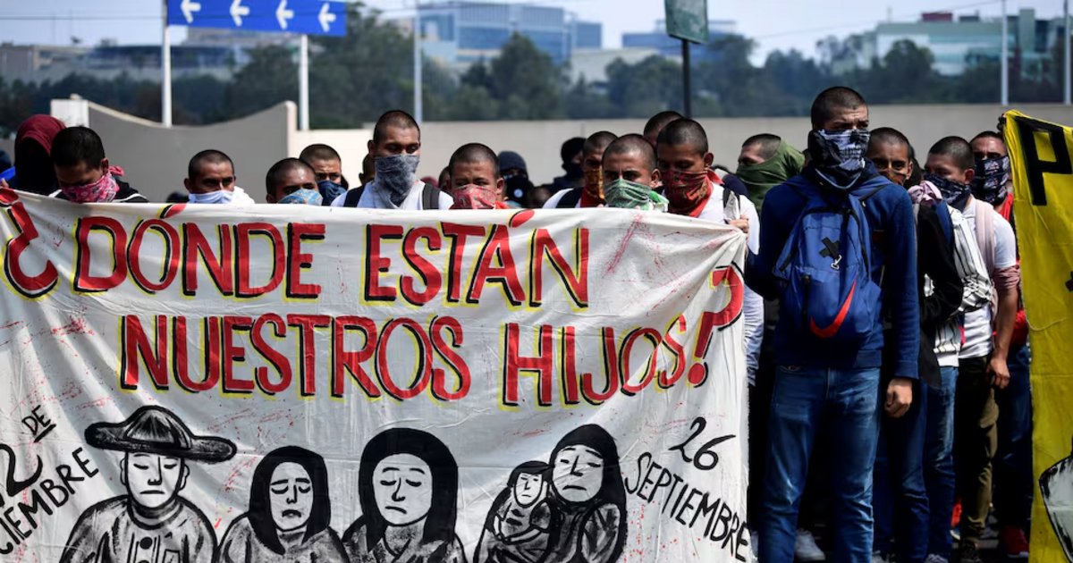 México: detienen a un exgobernador por el caso Ayotzinapa