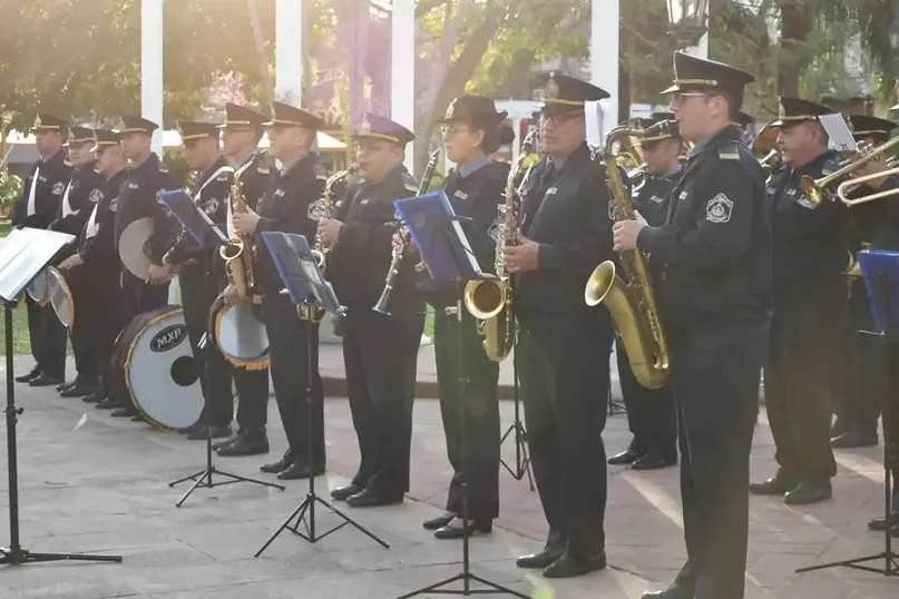 La Policía de Corrientes festeja sus 55 años en Costanera Sur- La Policía de Corrientes festeja sus 55 años en Costanera Sur