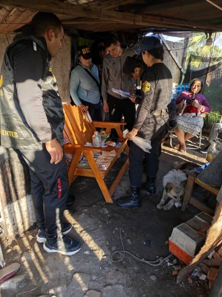 Curuzú Cuatiá: en un allanamiento incautaron droga, celulares, dinero y una pava eléctrica