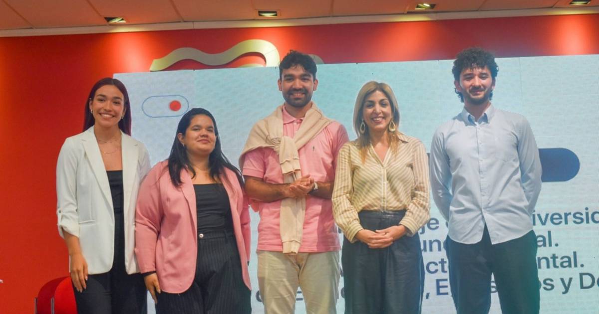 La UCP celebró las III Jornadas de Educación Superior, Innovación y Tecnología en el ... - El Litoral thumbnail