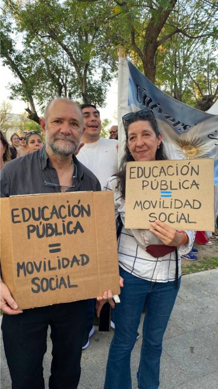Marcha Federal: Corrientes vivió una jornada histórica en defensa de la educación pública- Marcha Federal: Corrientes vivió una jornada histórica en defensa de la educación pública