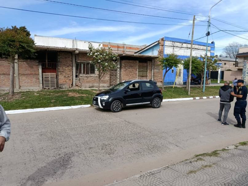 Robaron un auto con llaves puestas en Goya y lo hallaron en Santa Lucía: hay un detenido