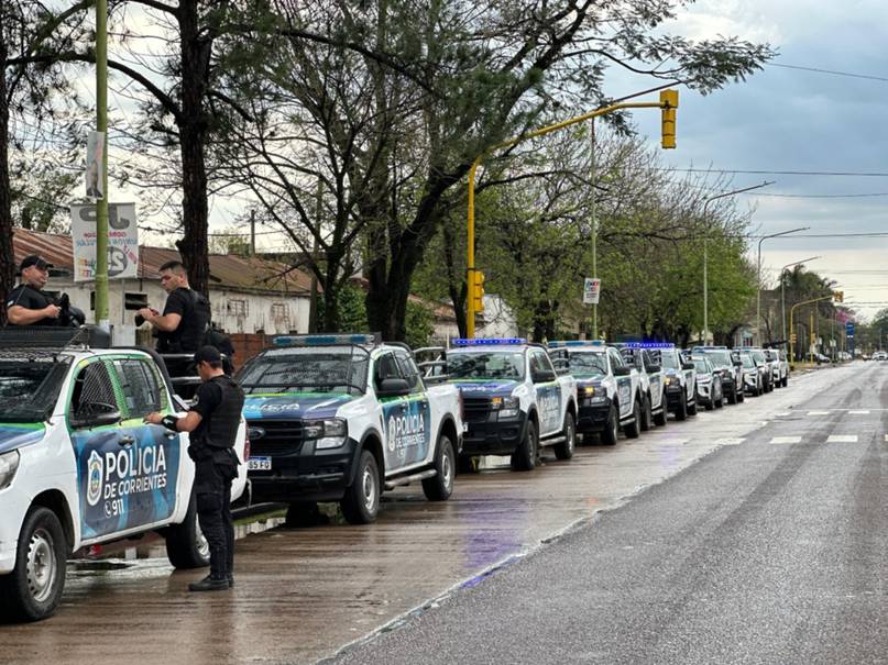Mega operativo policial en Corrientes: 15 allanamientos y 52 detenidos en Capital 