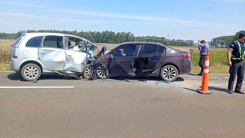 Tragedia en Corrientes: tres personas murieron en un choque sobre la Ruta 12