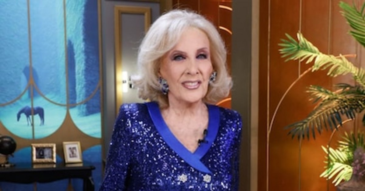 Mirtha Legrand volvió a ser internada tras una recaída de su cuadro bronquial