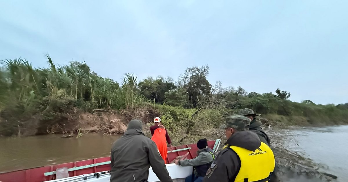 Lo sorprendieron pescando en una zona vedada, amenazó con un cuchillo y escapó